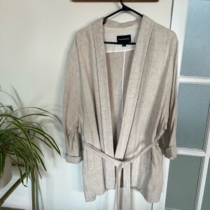 Frank & Oak linen fluid jacket in Sand